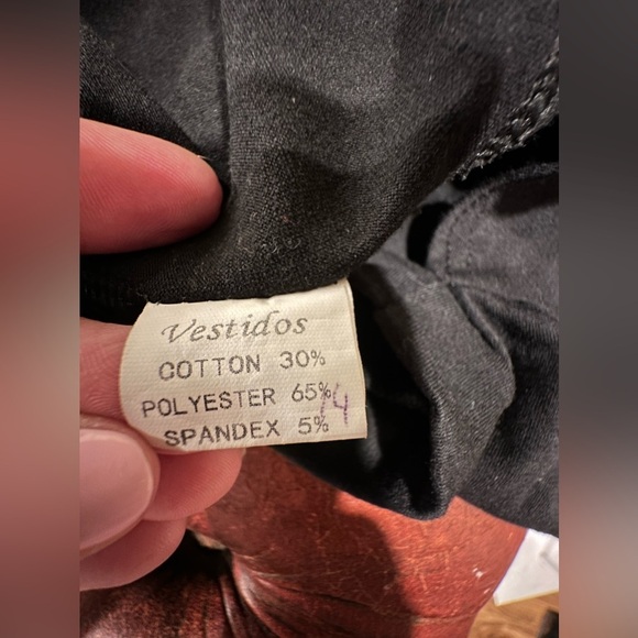 EUC AMAZON BLACK MOCK MUSCLE TANK TOP W SIDE OPENING OPEN DEED V BACK - Picture 6 of 7